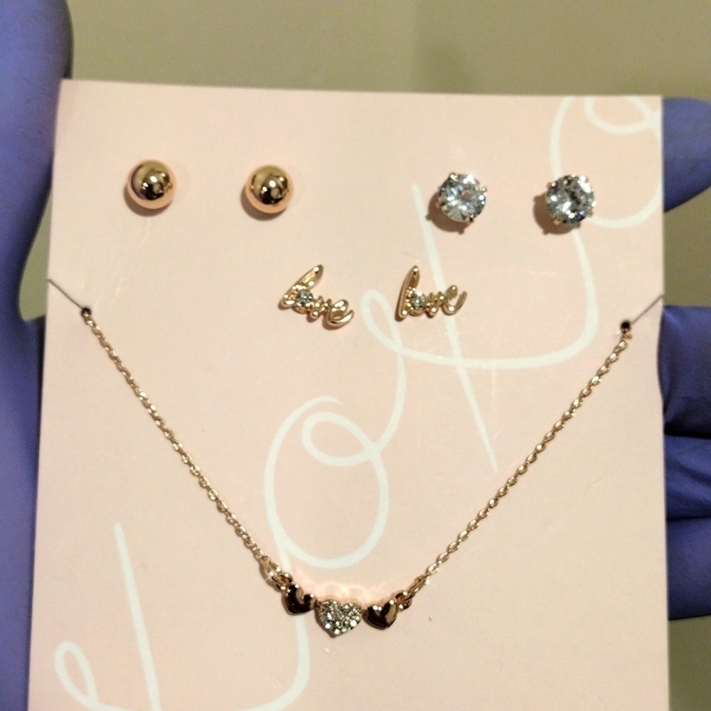 Women's Rose Gold-tone triple Heart Rhinestone Lilac Necklace w/ 3 stud Earrings